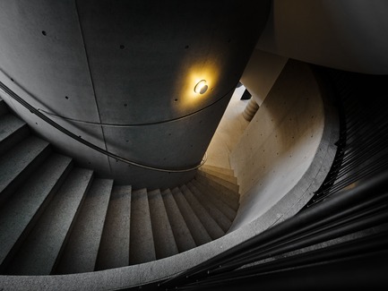 Dossier de presse | 2213-01 - Communiqué de presse | Green Places Community Clubhouse - Chain 10 Urban Space Design - Design d’intérieur commercial - Rotating Staircase - Crédit photo : Kuo-Min Lee