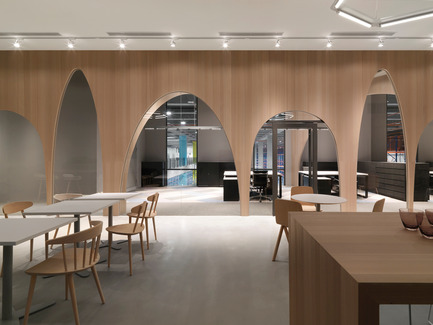 Dossier de presse | 2225-01 - Communiqué de presse | H&M Taiwan office - Courtyard - J.C. Architecture - Design d’intérieur commercial - J.C.Architecture - H&amp;M Taiwan office - Crédit photo : Kevin Wu