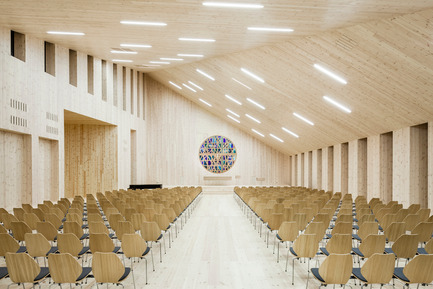 Dossier de presse | 2220-01 - Communiqué de presse | Église communautaire de Knarvik - Reiulf Ramstad Architectes - Architecture institutionnelle - Crédit photo : Hundven-Clements_Photography
