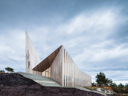 Dossier de presse | 2220-01 - Communiqué de presse | Église communautaire de Knarvik - Reiulf Ramstad Architectes - Architecture institutionnelle - Crédit photo : Hundven-Clements_Photography