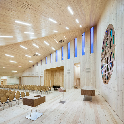 Dossier de presse | 2220-01 - Communiqué de presse | Église communautaire de Knarvik - Reiulf Ramstad Architectes - Architecture institutionnelle - Crédit photo : Hundven-Clements_Photography