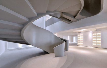 Press kit | 2233-01 - Press release | The Ribbon House - FAK3 - Residential Interior Design - Landing to Basement - Photo credit: FAK3