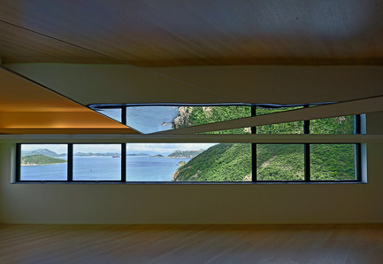Press kit | 2233-01 - Press release | The Ribbon House - FAK3 - Residential Interior Design - Mirror ceiling - Photo credit: FAK3