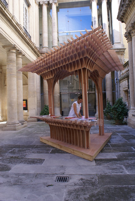 Dossier de presse | 982-10 - Communiqué de presse | Les pavillons du FAV 2013 - MontpellierRobin Juzon Architecte - Association Champ Libre - Festival des Architectures Vives (FAV) - Évènement + Exposition - Robin JUZON - Architecte - Crédit photo : Paul Kozlowski 