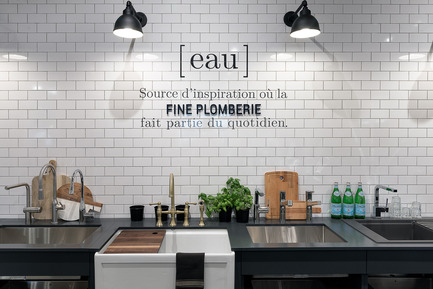 Press kit | 846-19 - Press release | Ceragres-Les-Bains: New Unique High-End Bathware Boutique at Quartier Dix30 - Ceragres - Product - Céragrès-Les-Bains in Quartier Dix30 - Photo credit: Loïc Romer