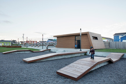 Press kit | 1527-04 - Press release | The Place des Gens de Mer - Bourgeois / Lechasseur architects - Landscape Architecture - Photo credit:  Adrien Williams 