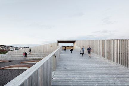 Press kit | 1527-04 - Press release | The Place des Gens de Mer - Bourgeois / Lechasseur architects - Landscape Architecture - Photo credit: Adrien Williams