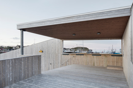 Press kit | 1527-04 - Press release | The Place des Gens de Mer - Bourgeois / Lechasseur architects - Landscape Architecture - Photo credit: Adrien Williams