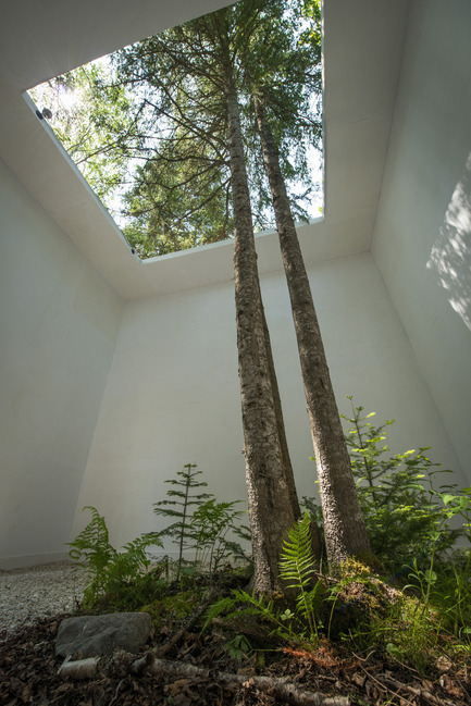 Press kit | 837-19 - Press release | New publication about the International Garden Festival - Experimenting Landscapes: Testing the Limits of the Garden - International Garden Festival / Reford Gardens - Edition - Courtesy of Nature by Johan Selbing and Anouk Vogel, 2013 - Photo credit: Martin Bond