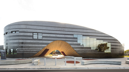 Dossier de presse | 2259-01 - Communiqué de presse | The Infinity Centre, Penleigh and Essendon Grammar Senior School - McBride Charles Ryan - Architecture institutionnelle - Main Entrance - Crédit photo : John Gollings