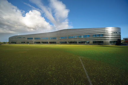 Dossier de presse | 2259-01 - Communiqué de presse | The Infinity Centre, Penleigh and Essendon Grammar Senior School - McBride Charles Ryan - Architecture institutionnelle - External View - Crédit photo : John Gollings
