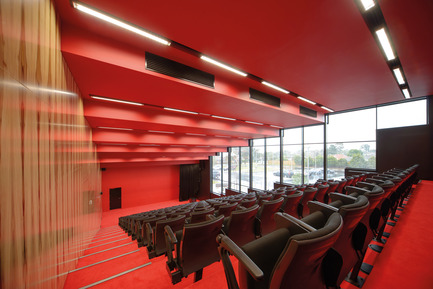 Dossier de presse | 2259-01 - Communiqué de presse | The Infinity Centre, Penleigh and Essendon Grammar Senior School - McBride Charles Ryan - Architecture institutionnelle - Lecture Theatre - Crédit photo : John Gollings