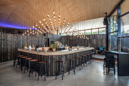 Dossier de presse | 1018-03 - Communiqué de presse | Boos Beach Club Restaurant - Metaform architects - Architecture commerciale - Crédit photo : Steve Troes Fotodesign