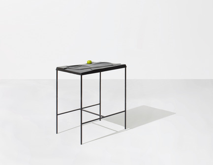 Dossier de presse | 1048-05 - Communiqué de presse | +tongtong introduces the Mooncake serving tray/table concept - +tongtong - Produit - Crédit photo : Colin Faulkner, +tongtong 