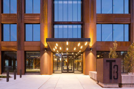 Dossier de presse | 2207-01 - Communiqué de presse | Minneapolis Claims The First Modern Mass Timber Office Building in the U.S. - MGA | MICHAEL GREEN ARCHITECTURE - Architecture commerciale - Crédit photo : Ema Peter