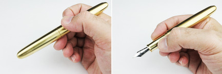 Press kit | 1127-11 - Press release | PIUMA - Super Minimal Titanium Fountain Pen - ENSSO - Product - PIUMA fountain pen / brass - Photo credit: ENSSO