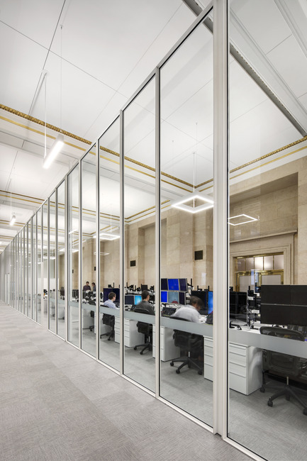 Press kit | 769-02 - Press release | The National Bank Unveils its New Montreal Trading Floor - Architecture49 - Commercial Architecture - National Bank trading floor in Montreal - Photo credit: Stéphane Brügger