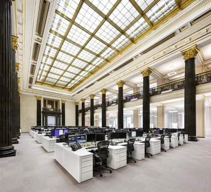 Press kit | 769-02 - Press release | The National Bank Unveils its New Montreal Trading Floor - Architecture49 - Commercial Architecture - National Bank trading floor in Montreal - Photo credit: Stéphane Brügger
