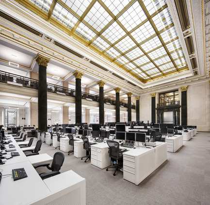 Press kit | 769-02 - Press release | The National Bank Unveils its New Montreal Trading Floor - Architecture49 - Commercial Architecture - National Bank trading floor in Montreal - Photo credit: Stéphane Brügger