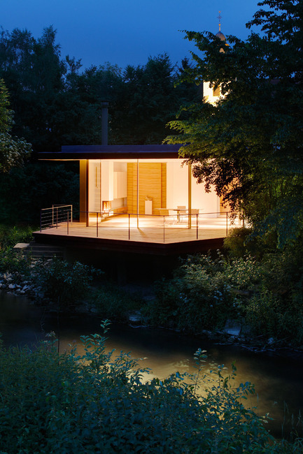Dossier de presse | 2231-01 - Communiqué de presse | House Rheder - Falkenberg Innenarchitektur - Design d’intérieur résidentiel - View from Rheder country park - Crédit photo : Reimund Braun
