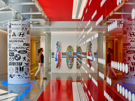 Dossier de presse | 2222-02 - Communiqué de presse | Award winner of the 2016 International Space Design Award IDEA-TOPS for "The Best Office Design Award" - M+M Creative Studio - Design d’intérieur commercial - Edmunds - Hallway&nbsp; - Crédit photo : Benny Chan @Fotoworks&nbsp;