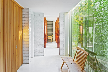 Press kit | 2264-01 - Press release | Tea House in Hutong - Arch Studio - Commercial Interior Design - Corridor of the Private Tea Room Area - Photo credit: Wang Ning