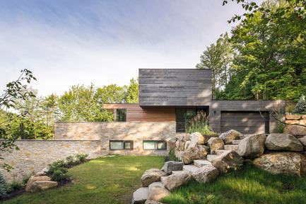 Dossier de presse | 880-11 - Communiqué de presse | Résidence L'Estrade - MU Architecture - Architecture résidentielle - Crédit photo : Ulysse Lemerise Bouchard