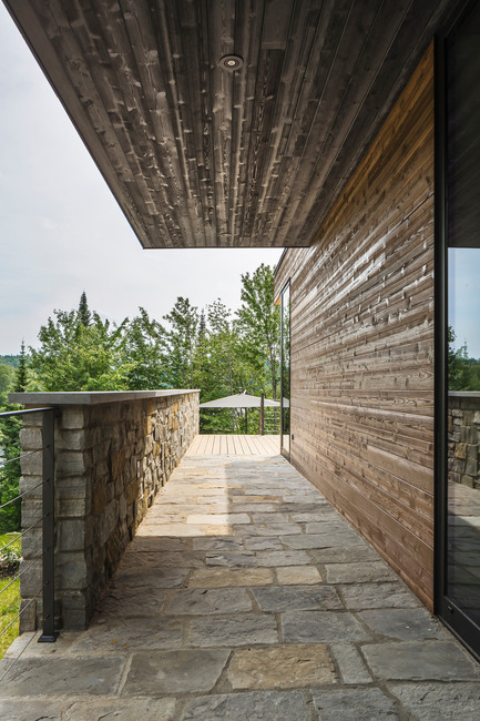 Dossier de presse | 880-11 - Communiqué de presse | Résidence L'Estrade - MU Architecture - Architecture résidentielle - Crédit photo : Ulysse Lemerise Bouchard