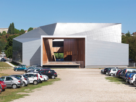 Dossier de presse | 972-04 - Communiqué de presse | Scène de musiques actuelles - Hérault Arnod architectures - Architecture institutionnelle - Crédit photo : André Morin