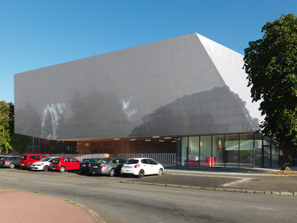 Dossier de presse | 972-04 - Communiqué de presse | Scène de musiques actuelles - Hérault Arnod architectures - Architecture institutionnelle - Crédit photo : André Morin