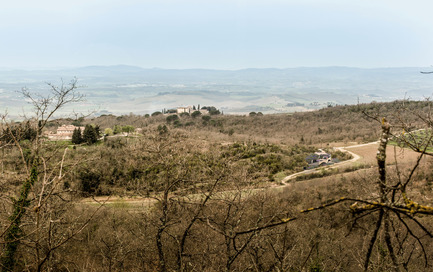 Dossier de presse | 2219-01 - Communiqué de presse | Winery in Chianti - IB Studio _ Arch. Invernizzi & Bonzanigo - Architecture commerciale - landscape - Crédit photo :  IB Studio _ Arch. Invernizzi &amp; Bonzanigo 