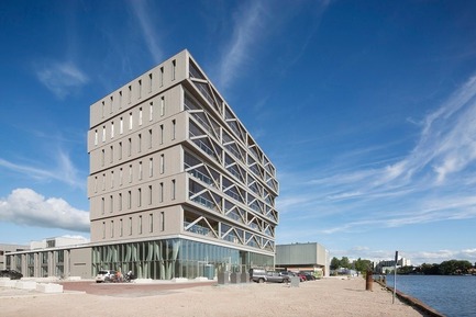 Dossier de presse | 2013-07 - Communiqué de presse | Winner announcements for the WAN Adaptive Reuse, Residential & Mixed Use Award 2016 - World Architecture News Awards (WAN AWARDS) - Concours - WAN Residential Award 2016 Winner&nbsp; - Crédit photo : PATCH22 by FRANTZEN et al. © Luuk Kramer&nbsp;