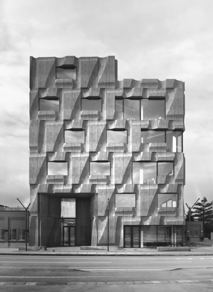 Press kit | 2045-01 - Press release | Batay-Csorba Architects Reimagines the Precast Concrete Building in Toronto - Batay-Csorba Architects - Commercial Architecture - Front Elevation - Photo credit: Batay-Csorba Architects