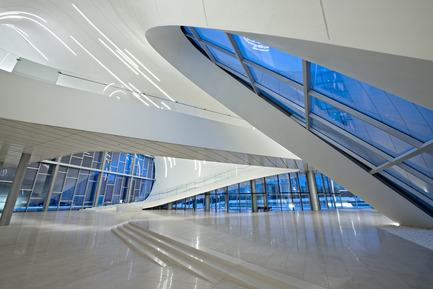 Dossier de presse | 1080-02 - Communiqué de presse | International Awards shortlist announced - INSIDE: World Festival of Interiors - Concours - Heydar Aliyev Centre, Azerbaijan<br>by Zaha Hadid Architects