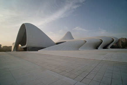 Dossier de presse | 1080-02 - Communiqué de presse | International Awards shortlist announced - INSIDE: World Festival of Interiors - Concours - Heydar Aliyev Centre, Azerbaijan<br>by Zaha Hadid Architects