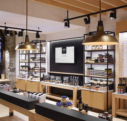 Press kit | 952-13 - Press release | Délices Érable & Cie - Provencher_Roy - Commercial Interior Design - Photo credit: Yves Lefebvre