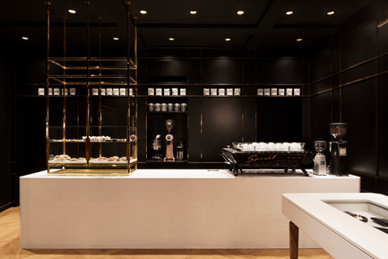 Dossier de presse | 760-13 - Communiqué de presse | Café The Standard - Jean de Lessard, Designers Créatifs - Design d’intérieur commercial - Crédit photo : Adrien Williams