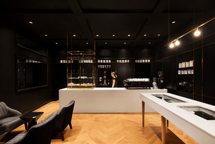 Dossier de presse | 760-13 - Communiqué de presse | Café The Standard - Jean de Lessard, Designers Créatifs - Design d’intérieur commercial - Crédit photo : Adrien Williams