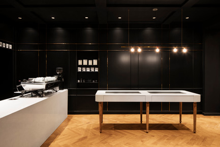 Dossier de presse | 760-13 - Communiqué de presse | Café The Standard - Jean de Lessard, Designers Créatifs - Design d’intérieur commercial - Crédit photo : Adrien Williams