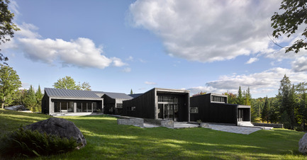 Dossier de presse | 673-17 - Communiqué de presse | Les lauréats de la 10e édition des GRANDS PRIX DU DESIGN sont… - Agence PID - Évènement + Exposition -         PRIX ESPACE RÉSIDENTIEL DE PLUS DE 3 200 PI2 <br>MG2 <br>Alain Carle Architecte - Crédit photo : James Brittain