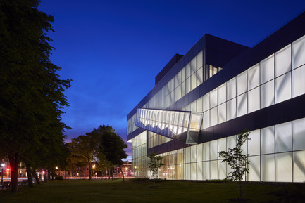 Dossier de presse | 673-17 - Communiqué de presse | Les lauréats de la 10e édition des GRANDS PRIX DU DESIGN sont… - Agence PID - Évènement + Exposition -         PRIX ÉTABLISSEMENT CULTUREL <br>Pavillon Pierre Lassonde du Musée des beaux-arts du Québec <br>OMA et Provencher_Roy Architectes en consortium - Crédit photo : Bruce Damonte