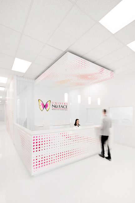 Dossier de presse | 673-17 - Communiqué de presse | Les lauréats de la 10e édition des GRANDS PRIX DU DESIGN sont… - Agence PID - Évènement + Exposition -         PRIX SIGNALISATION ET BRANDING DES LIEUX <br>Univers NuFace <br>ADHOC ARCHITECTES - Crédit photo : Adrien Williams