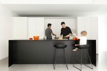Dossier de presse | 1113-06 - Communiqué de presse | Maison Lagarde - la SHED architecture - Architecture résidentielle - Cuisine - Crédit photo : Maxime Brouillet