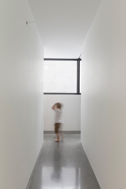 Dossier de presse | 1113-06 - Communiqué de presse | Maison Lagarde - la SHED architecture - Architecture résidentielle - Sous-sol - Crédit photo : Maxime Brouillet
