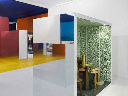 Dossier de presse | 1124-13 - Communiqué de presse | World Interiors News Awards Ceremony 2016 - World Interiors News - Design d’intérieur commercial - JOINT WINNER: MUSEUM OR EXHIBITION SPACES<br>public 03, by i29 interior architects<br><br>i29 interior architects designed a pavilion for the Dutch magazine Eigen Huis &amp; Interieur during the annual design fair in RAI Amsterdam.<br>With an architectural installation i29 strived to make a spatial experience for the visitors that surprises; an environment that should be discovered step by step.<br><br>JUDGES’ COMMENT<br>This is a really beautiful scheme; very magical. Simple forms and clever use of mirrors and colours. It catches the imagination with a very detailed interior within a box, reflecting colours from the surrounding space.’<br>  - Crédit photo : i29 interior architects
