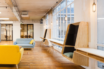 Dossier de presse | 2276-03 - Communiqué de presse | ArchiDesignclub Awards 2017 - ArchiDesignclub by Muuuz - Architecture institutionnelle - Lauréat dans la catégorie Intérieur / Bureaux, espaces tertiaires : TALENT.IO, Paris (75) - Vincent &amp; Gloria Architectes - Crédit photo : Arnaud Schelstraete
