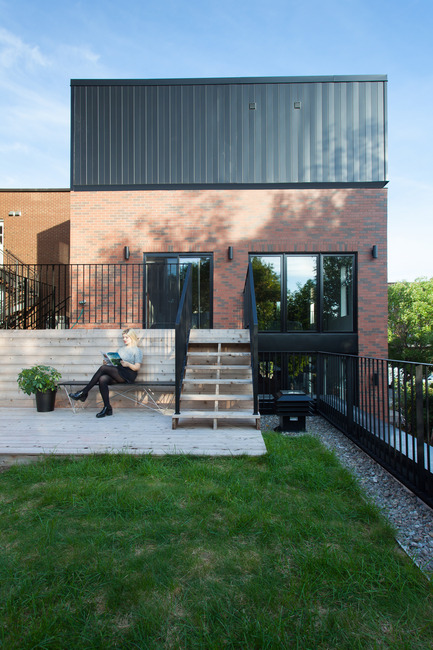 Press kit | 1075-04 - Press release | GOUNOD Residence - APPAREIL architecture - Residential Architecture - Photo credit: Francis Pelletier