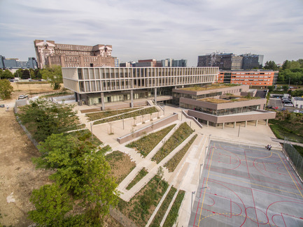 Dossier de presse | 2276-03 - Communiqué de presse | ArchiDesignclub Awards 2017 - ArchiDesignclub by Muuuz - Architecture institutionnelle - Lauréat dans la catégorie Enseignement secondaire et supérieur : Lycée International de l'Est Parisien, Noisy-le-Grand (77) - Ateliers 2/3/4/ - Crédit photo : Luc Boegly