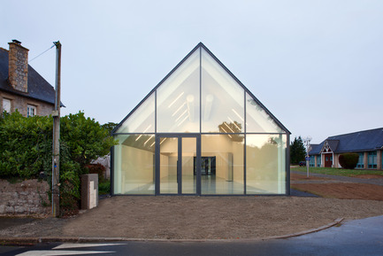 Dossier de presse | 2276-03 - Communiqué de presse | ArchiDesignclub Awards 2017 - ArchiDesignclub by Muuuz - Architecture institutionnelle - Lauréat dans la catégorie Espaces culturels et associatifs : Pôle périscolaire associatif, Le-Minihic-sur-Rance (35) - Atelier 56s - Crédit photo : Jeremias Gozalez