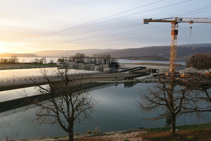 Dossier de presse | 2230-01 - Communiqué de presse | A new Landscape for the New Hydropower Plant Hagneck in Switzerland - Raymond Vogel Landschaften AG - Architecture de paysage -  New landscape around the new Hydro Power Plant on the Lake of Biel, construction phase.<br> 	    - Crédit photo :    	 		 		 	 	 		 			 				 					Raymond Vogel, Zürich  				 